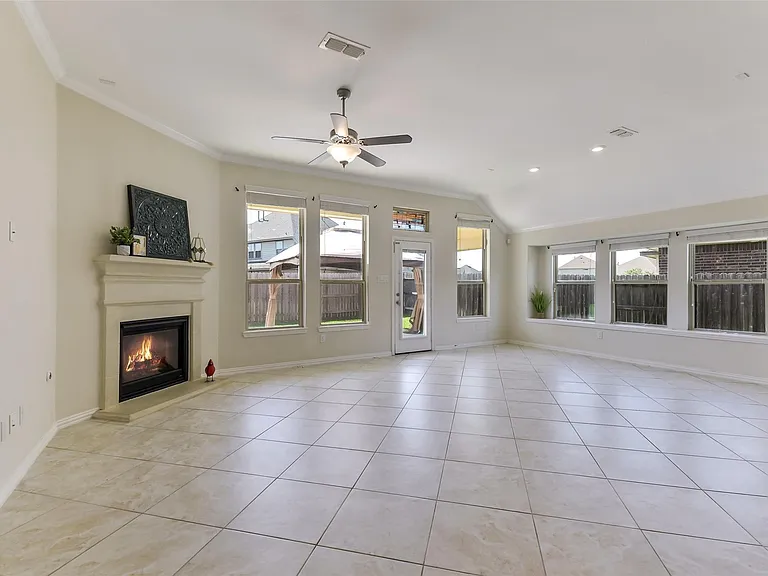 17515 Cypress Hilltop Way — Photo 8