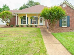 325 Afton Dr, Brandon, MS 39042