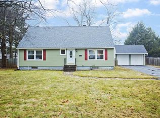 40 Bartels St, Springfield, MA 01128