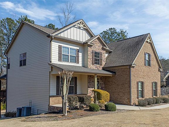 3rd image of 168 Caraway Rd