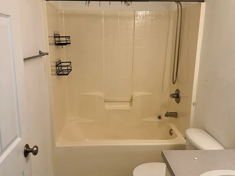 324 Seaside Ter — Photo 9