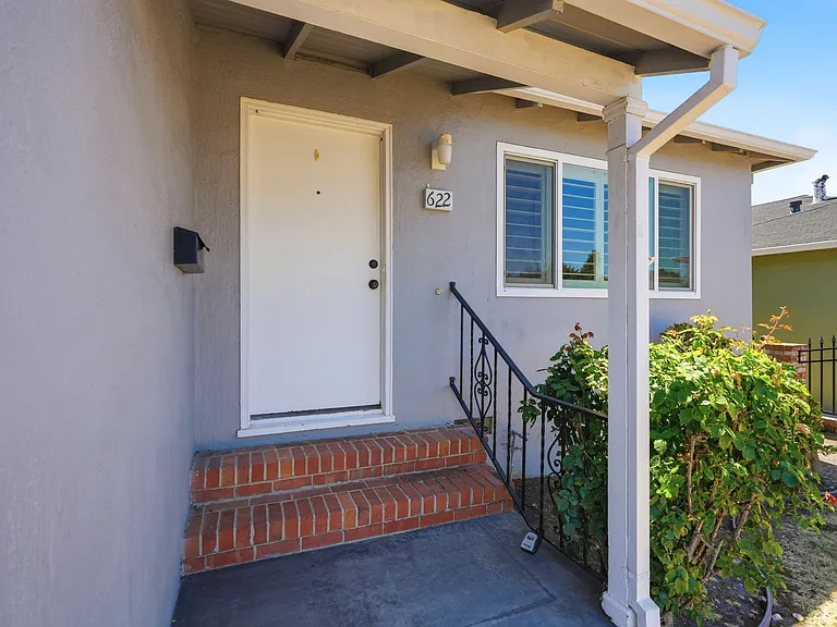 622 E 16th Ave — Photo 11