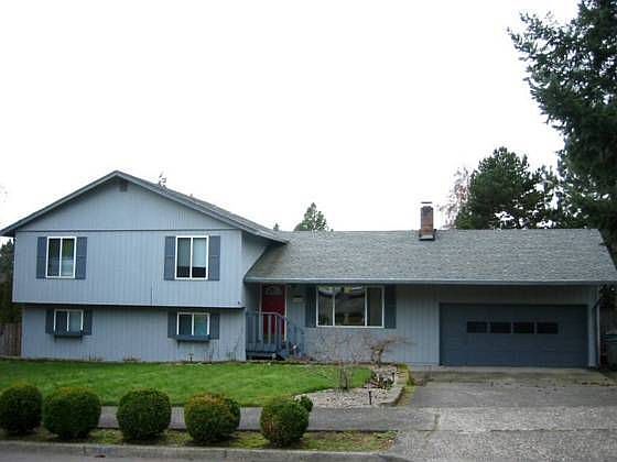 1st image of 2408 SE Higgins Dr