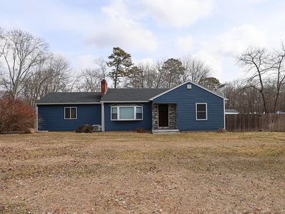 21 Peconic Road, Ridge, NY, 11961