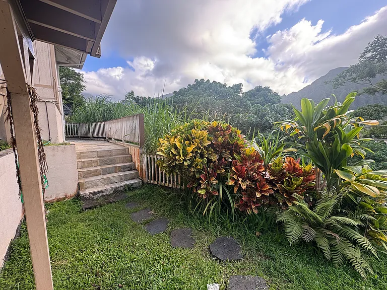 45-553 Ualani Pl #B — Photo 1
