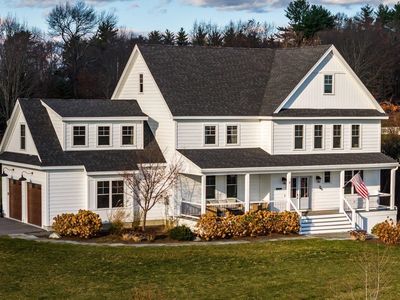 9 Whittaker Drive, Stratham, NH, 03885