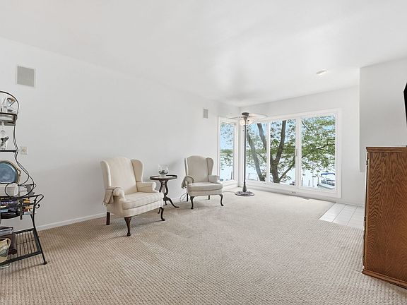 5th image of 26435 N Ridge Ct