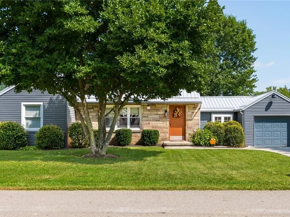 1617 Doaks Ln, Zanesville, OH 43701