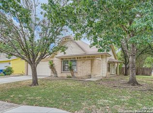 6803 Country Hl, San Antonio, TX 78240