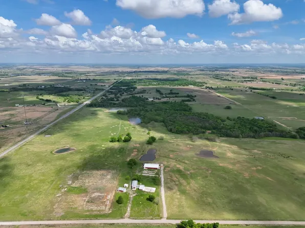 120 W Highway 62, Council Hill, OK 74428