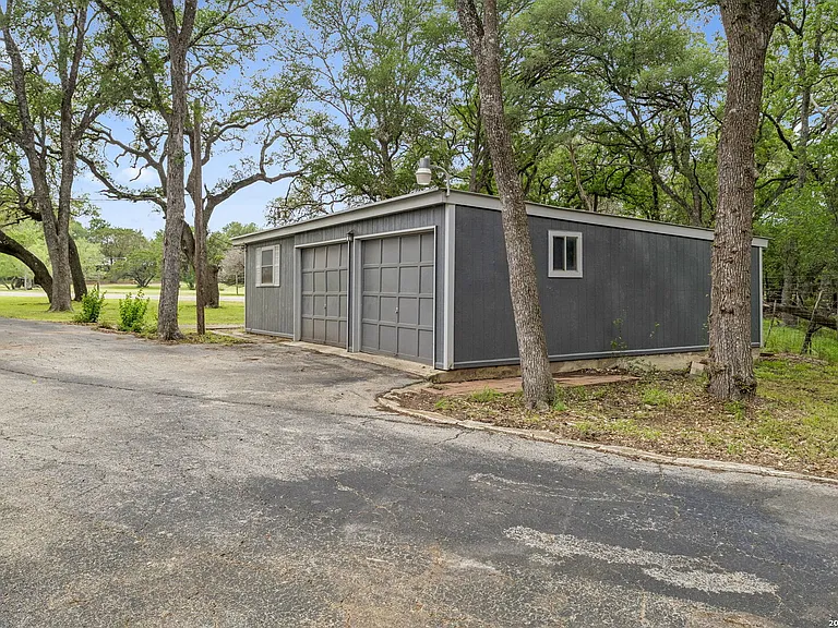 24818 House Mountain Rd — Photo 5