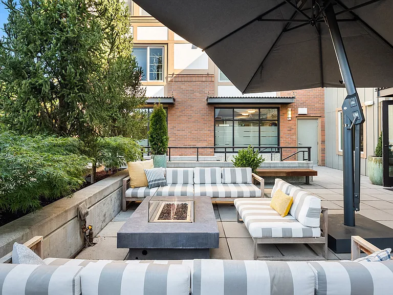 Outdoor Lounge with Fire Pit