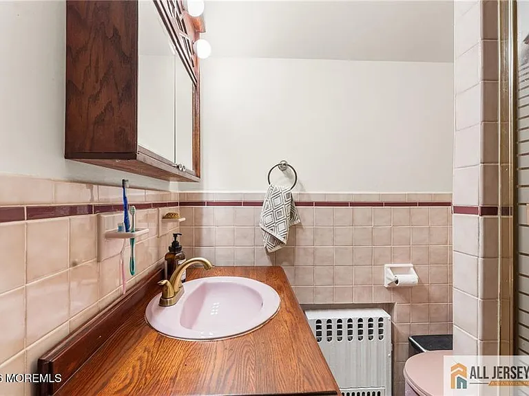 12 Vanderbilt Pl #2160 — Photo 6