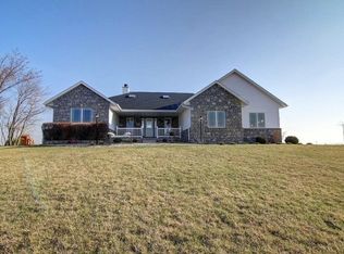 W1106 Proverbs Pass, Albany, WI 53502