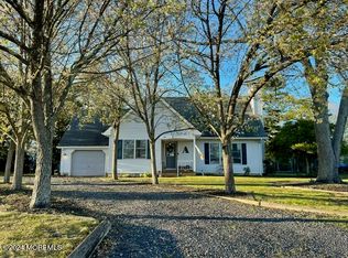 36 Parkers Point Blvd, Forked River, NJ 08731