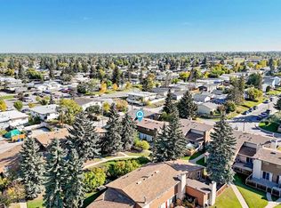 5404 W 10th Ave SE #316, Calgary, AB T2A5G4