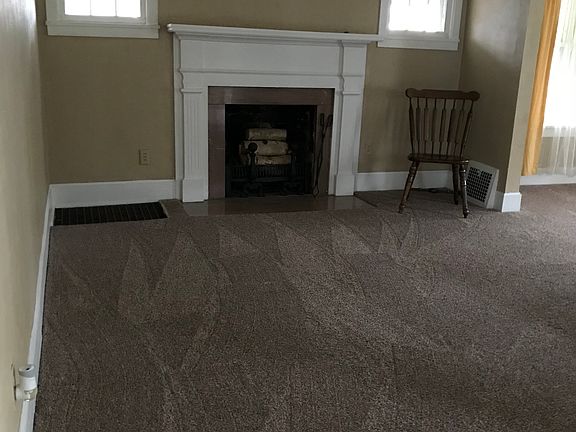 4th image of 13 E Ridge Ave