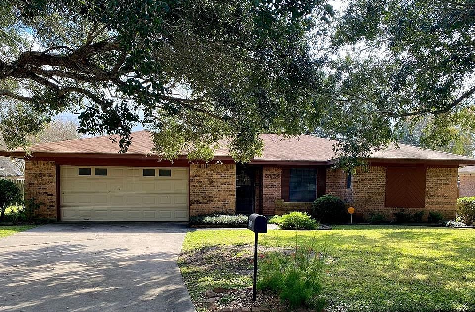 1st image of 3424 Glen Haven Dr