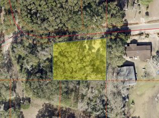 50 Toomer Rd, Saint Helena Island, SC 29920
