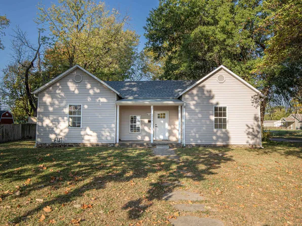 1005 Walnut Street, Lamar, MO 64759