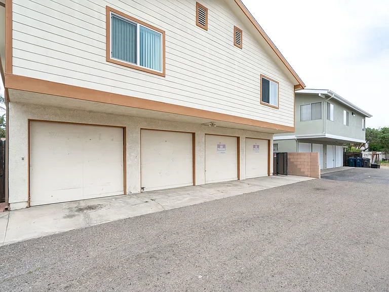 2514 Delaware St — Photo 11