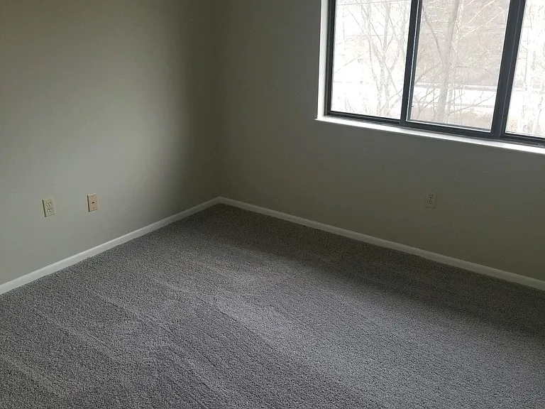 St. Clair Woods Apartments — Photo 17