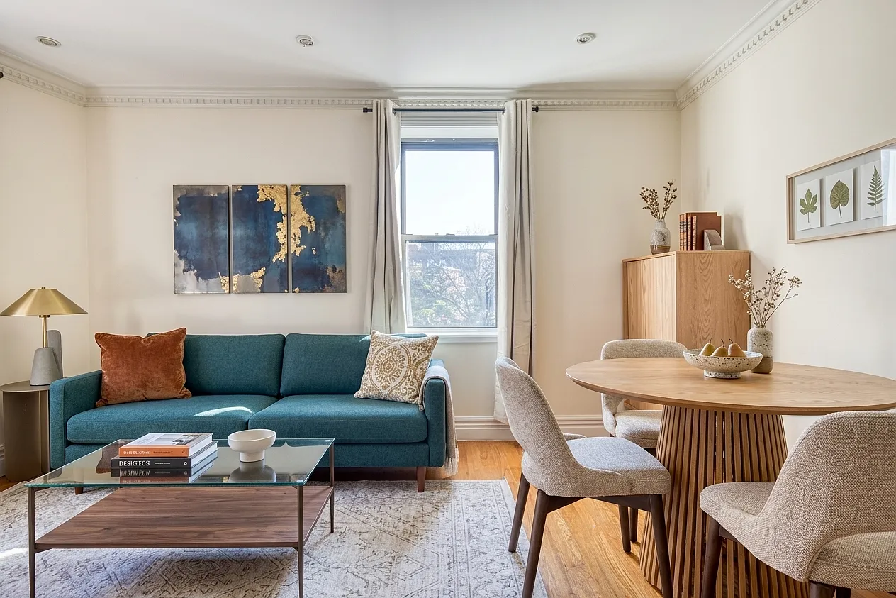 535 Hudson Street — Photo 3