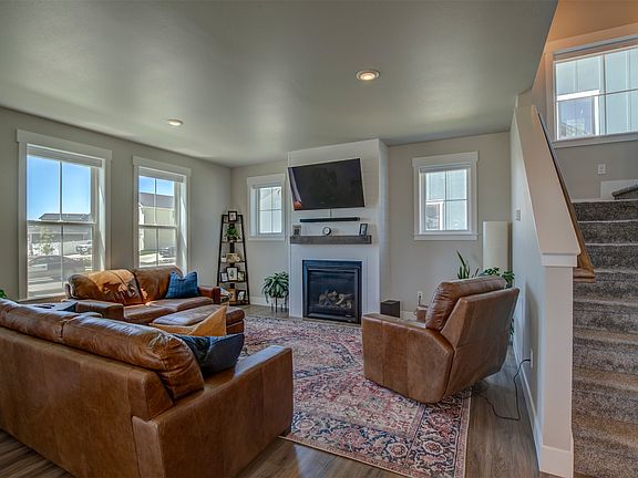5th image of 6103 Eva Marie Ln