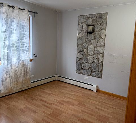 4th image of 1324 W Touhy Ave #2C