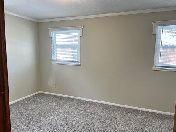 4th image of 468 Jefferson Ave
