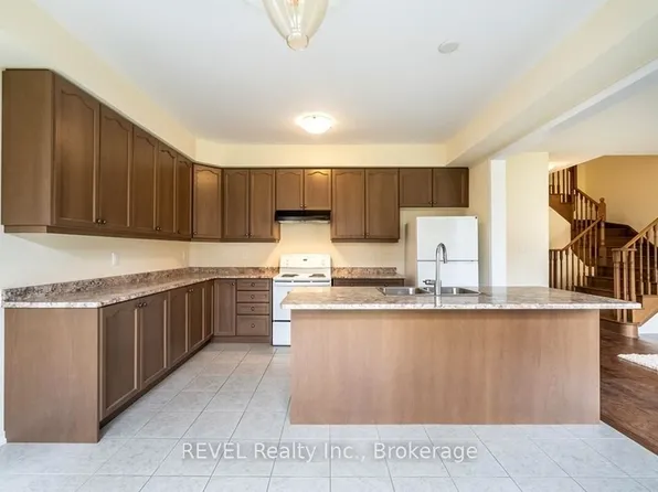 9 Beatty Ave, Thorold, ON L3B 0E9