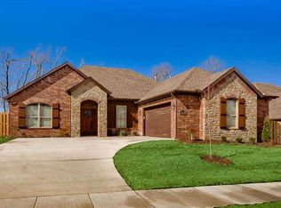 5802 SW Knotty Pine Rd, Bentonville, AR 72712