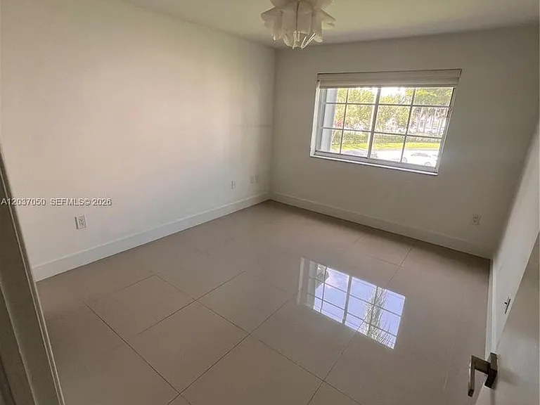 4370 NW 107th Ave #202 — Photo 8