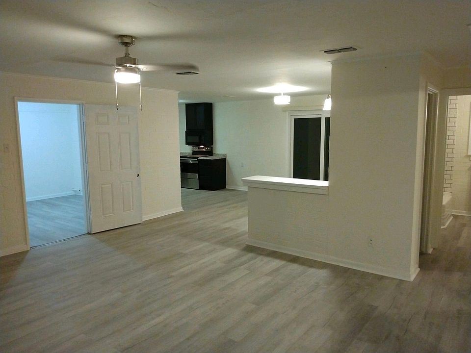 Living, Laundry Room, Dining