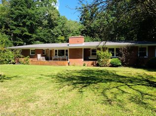 9671 Wolfe Rd, Windham, OH 44288