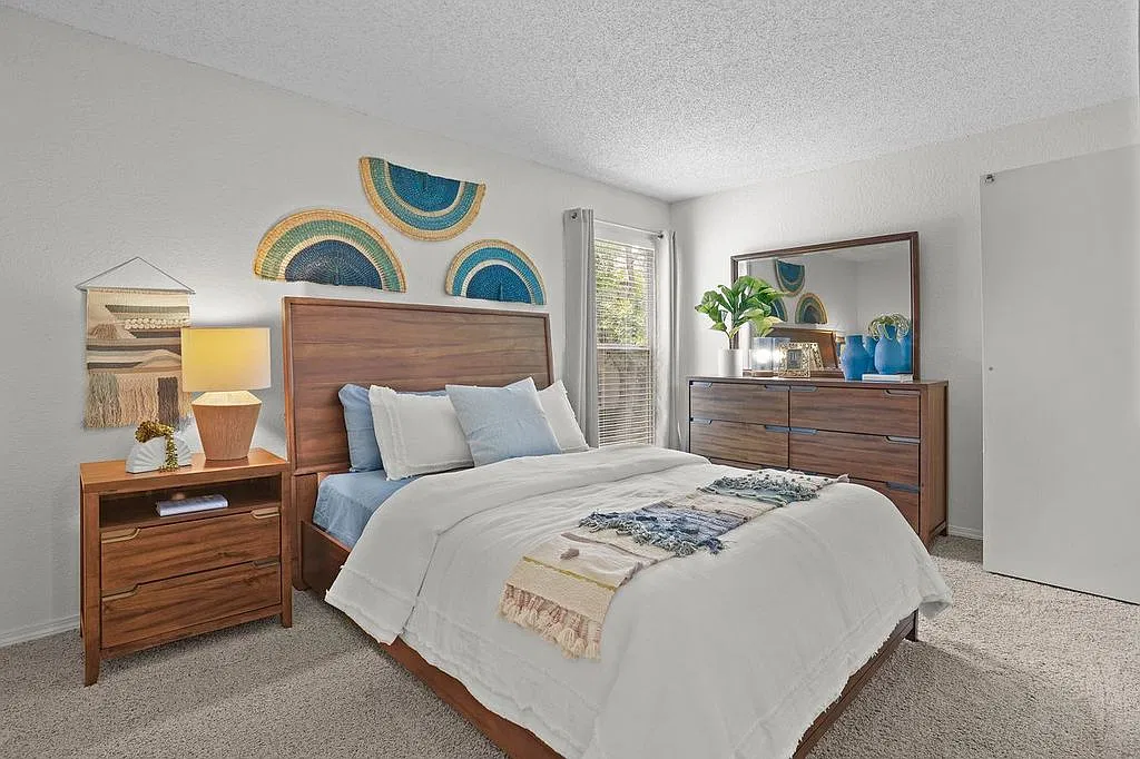 Country Hollow Apartments — Photo 3