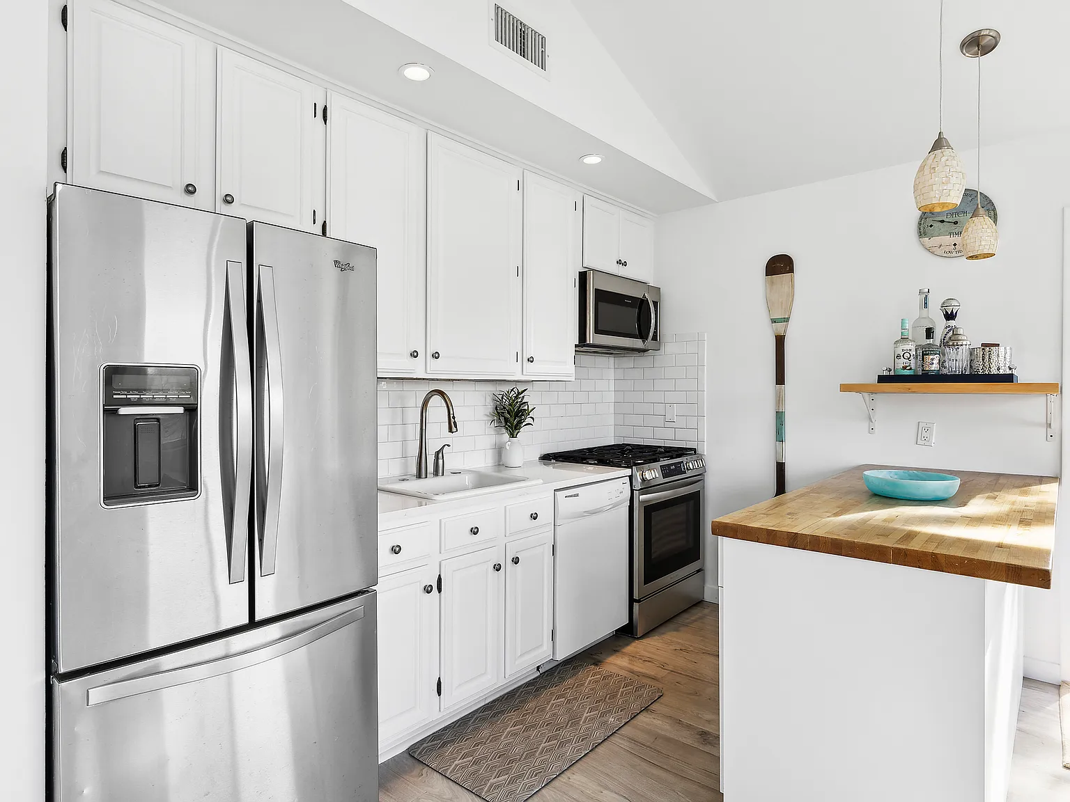Ditch Plains Family Beach House — Photo 3