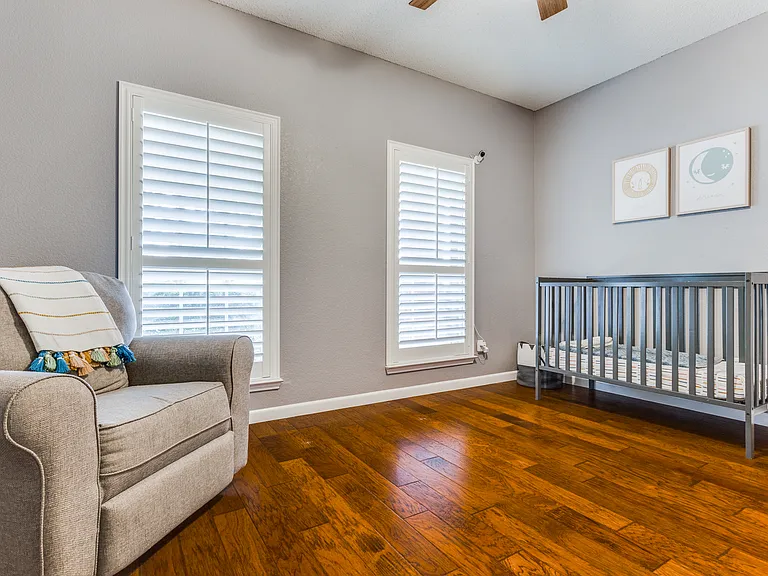 405 Parkshire Dr — Photo 16