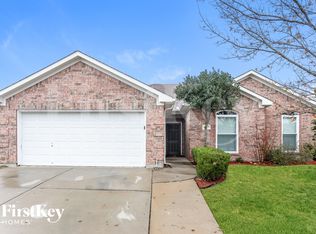 6927 Misty Meadow Ln, Arlington, TX 76002
