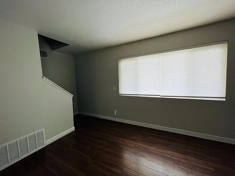 2425 La Brea Ct #2425 — Photo 13