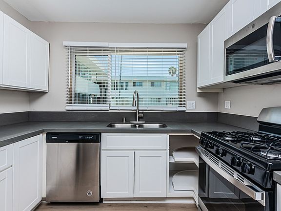 4th image of 6245 Stanley Ave APT C