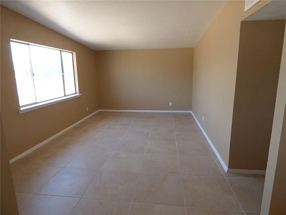 5th image of 9504 Verbena Dr