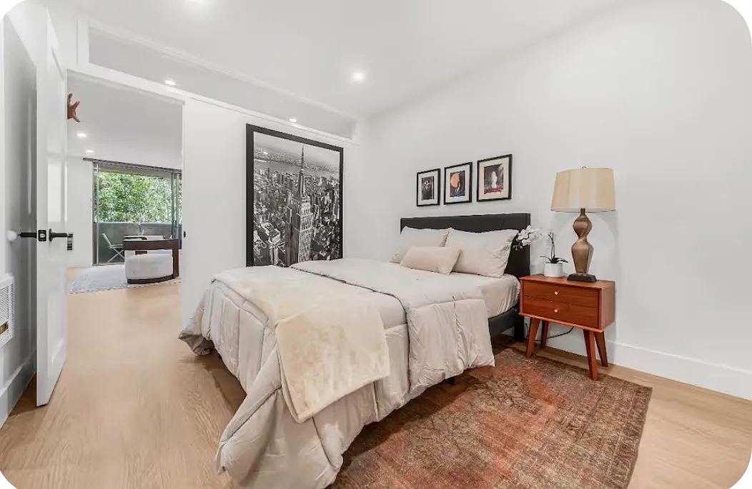 2 bed, 884 sqft, $5,200 — Photo 4