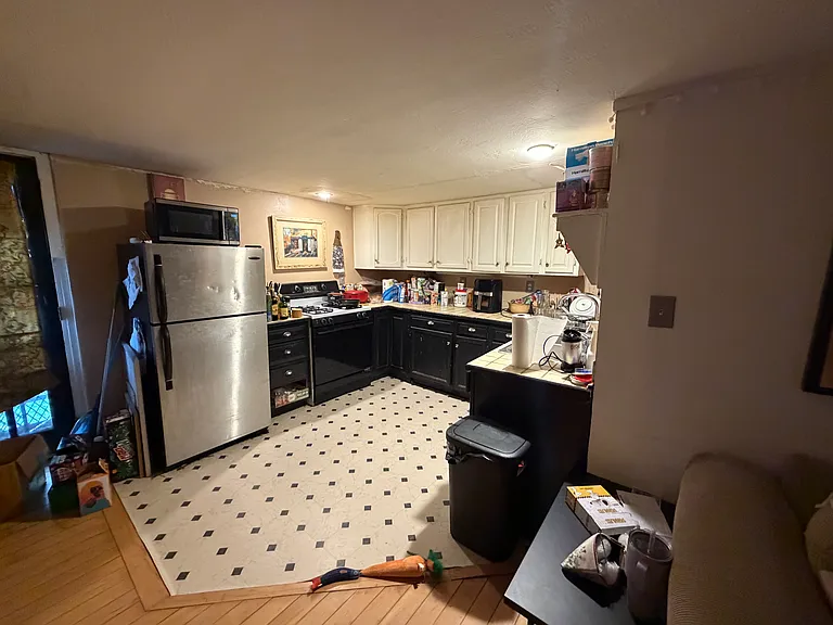 121 S Main St #B — Photo 8