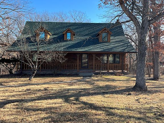 3rd image of 19188 White Oak Trl