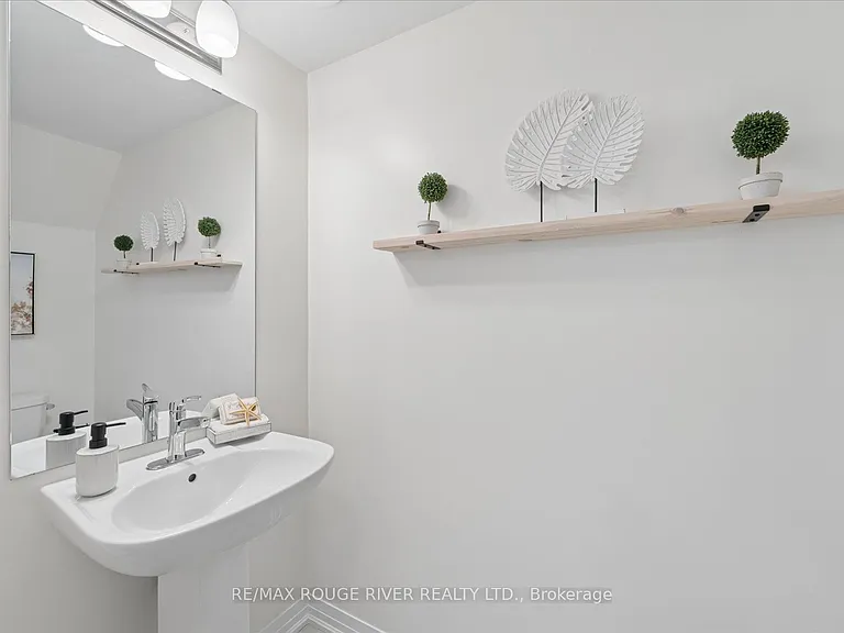 6 Esquire Way — Photo 23