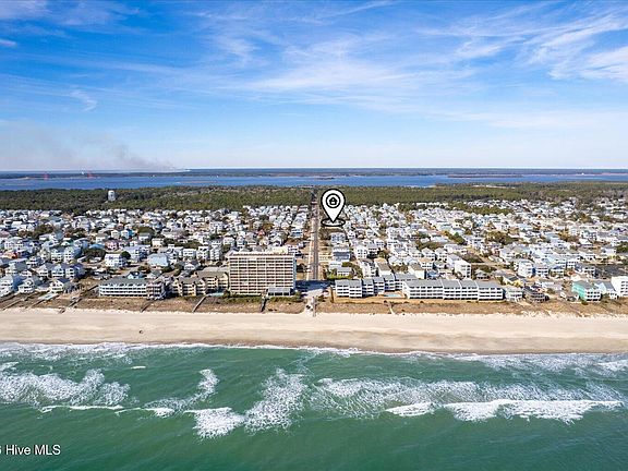 2nd image of 502 Ocean Boulevard
