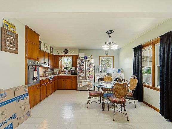 2nd image of 3214 Kinsey Ave