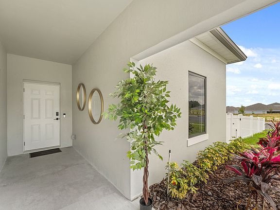 Image of similar model home, homes vary in color schemes and interior finishes