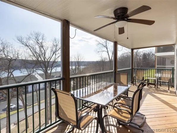 14 Park Pool Dr Unit 2D, Kaiser, MO 65047